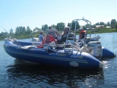 Лодка РИБ Скайбот SB 440 RD